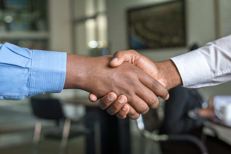 Acuerdo y compromiso con el cliente